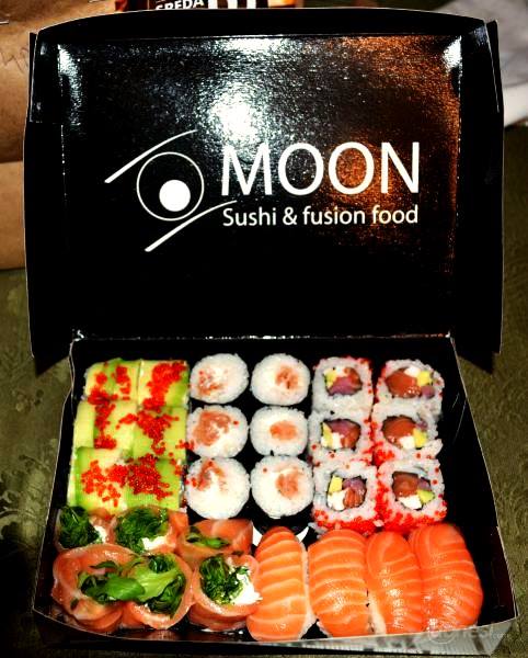 Moon Sushi Bar 13