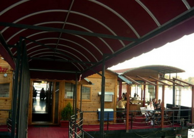 Cruise Coctail bar 2