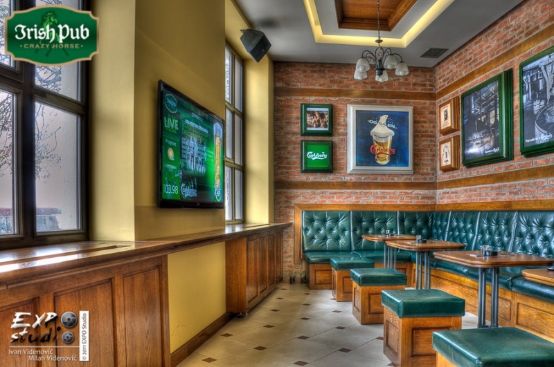 Irish Pub Crazy Horse 2