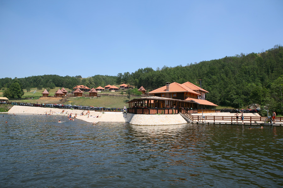 Turističko rekreativni centar Momčilo Čeković 1