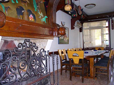 Nacionalna kuća Bajo 9