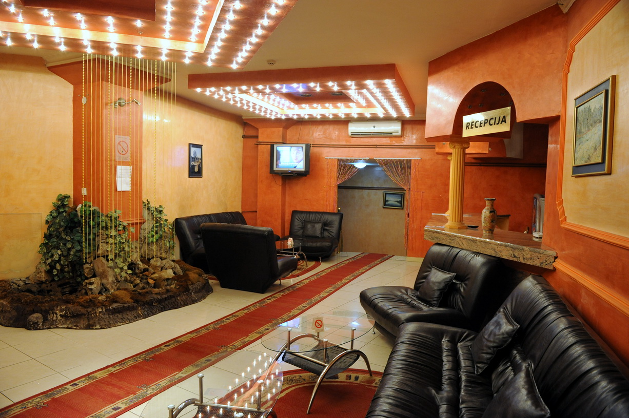 Stojanović Hajat S 1