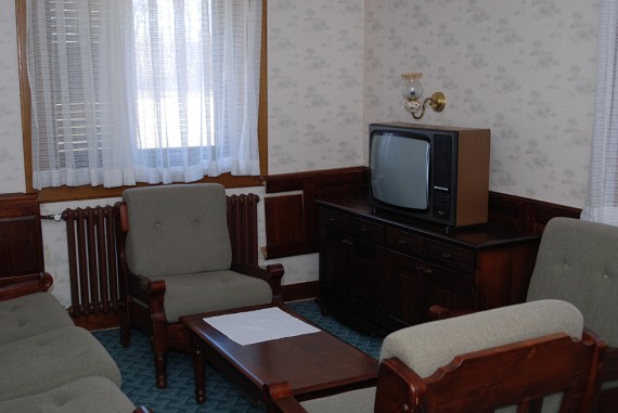 Vojna Ustanova Karađorđevo 4