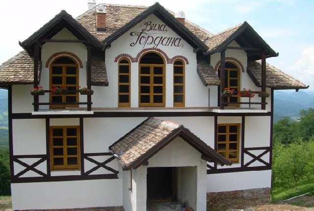 Etno kompleks Ognjište 6