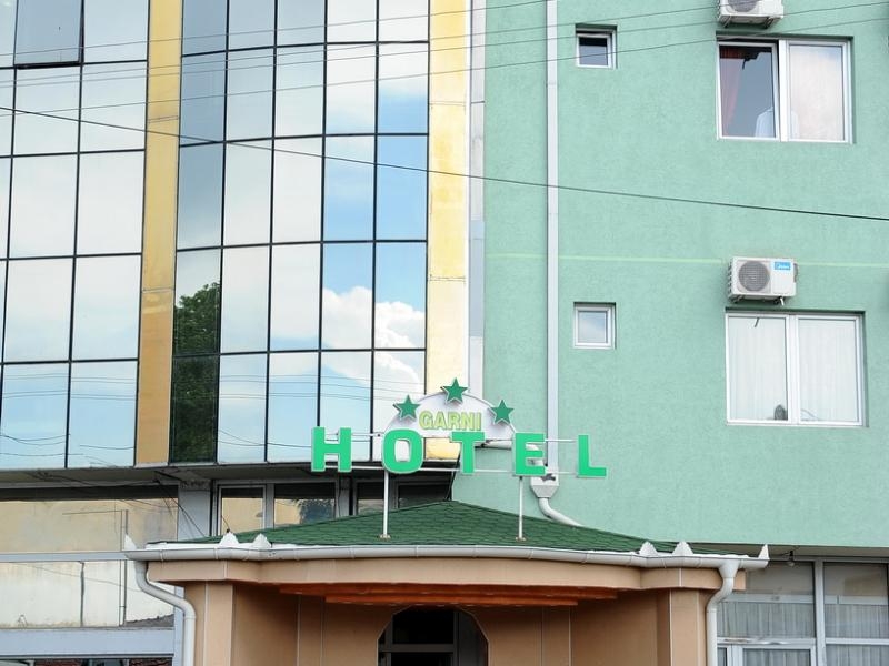 Stojanović Hajat S 6